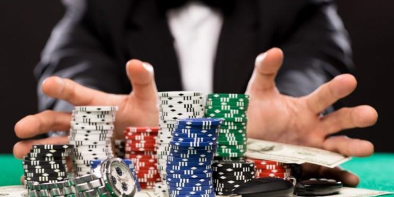 Các hành động bạn có thể thực hiện trong ván Poker